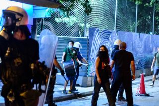 «Με έβρισαν, με χτύπησαν, με έκλεψαν»