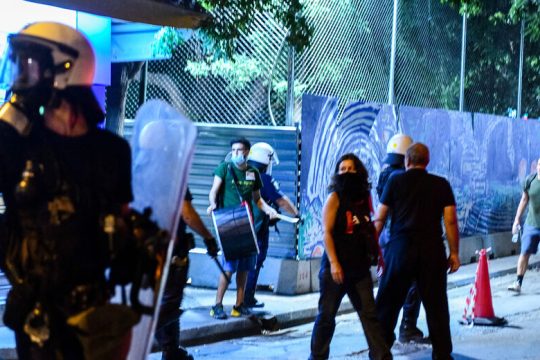 «Με έβρισαν, με χτύπησαν, με έκλεψαν»