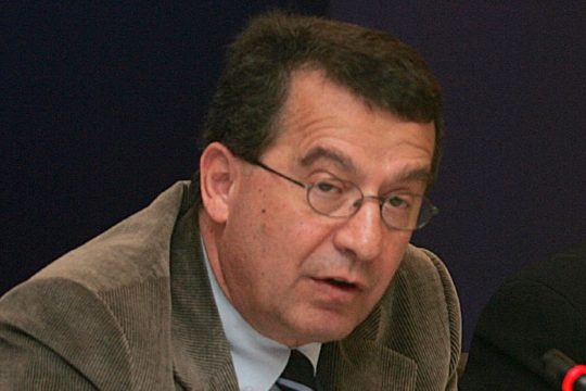 «Άδειασε» Μητσοτάκη, αποδόμησε το κυβερνητικό αφήγημα ο Ρουμπάτης