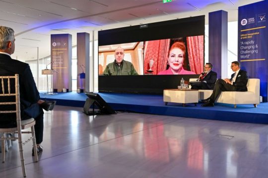 Εγκαίνια του Greek House Davos στο Ίδρυμα Σταύρος Νιάρχος