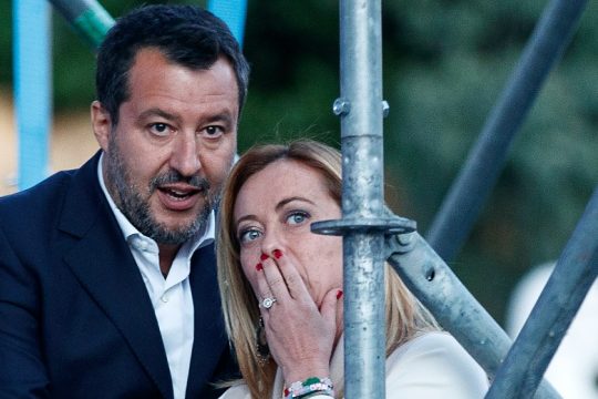 Κρίσιμες εκλογές, που μπορεί να οδηγήσουν την Ιταλία (ακρο)δεξιά
