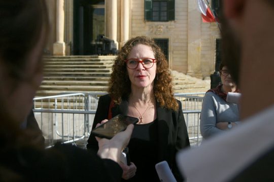 Υποκλοπές: Το καπάκι των αποκαλύψεων έχει ανοίξει