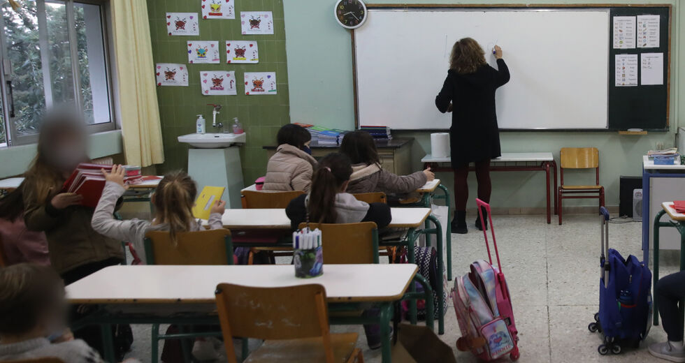 ΟΛΜΕ-ΔΟΕ: Αναποτελεσματική «καινοτομία» το μέτρο για τους ενδοσχολικούς μέντορες