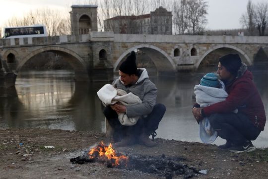 Μικρή χαραμάδα συνύπαρξης για τους «Αδερφοφάδες» της Συρίας