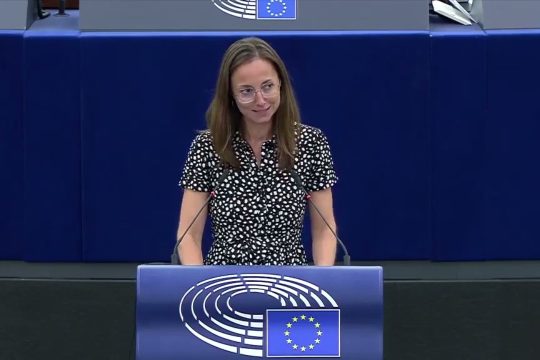 Το «Βατερλό» της κυβέρνησης Μητσοτάκη σε 6,5 λεπτά