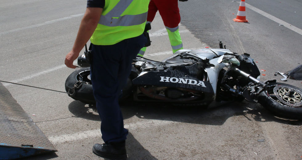 Νεκρός 52χρονος μοτοσικλετιστής σε τροχαίο στην Ελούντα Λασιθίου