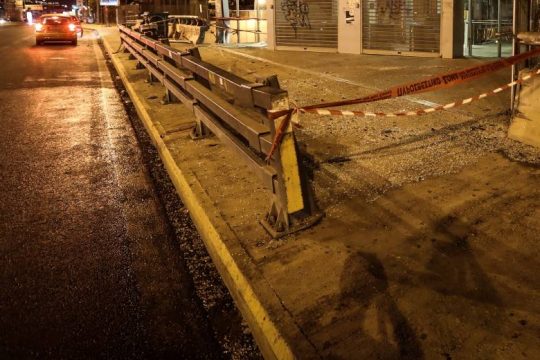 Τροχαίο στη Λ. Βουλιαγμένης – Χρειάστηκε συνδρομή της πυροσβεστικής