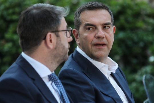 Δημοσκοπήσεις: Ποια κυβέρνηση συνεργασίας προτιμούν οι πολίτες