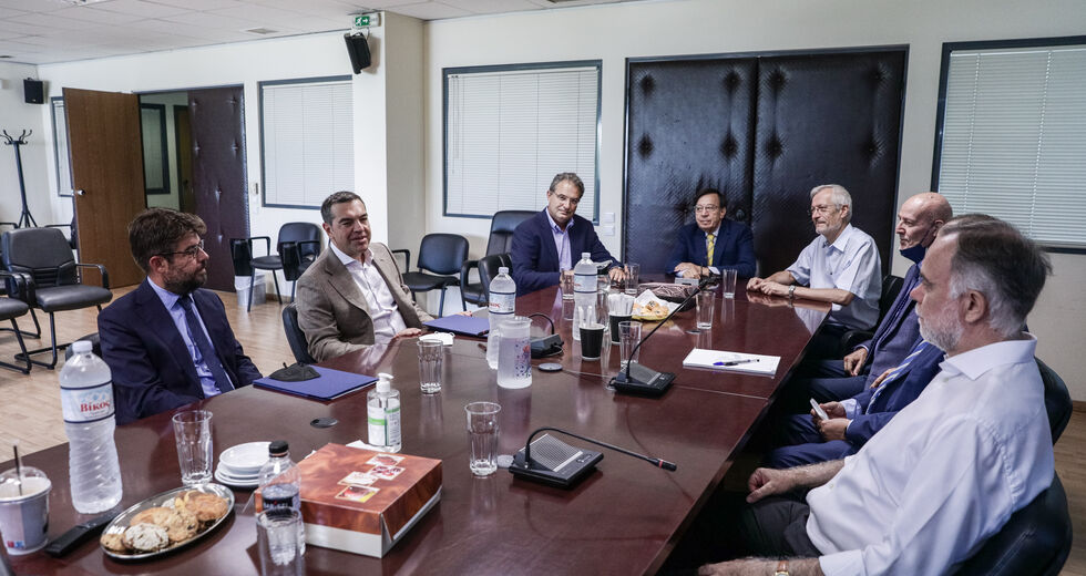Διεύρυνση της έρευνας για υποκλοπές ζητά ο Τσίπρας