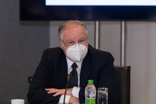 Ερωτήματα από ΣΥΡΙΖΑ-Π.Σ. και ΠΑΣΟΚ για την ξαφνική αντικατάσταση του γ.γ. του υπουργείου Προ.Πο.