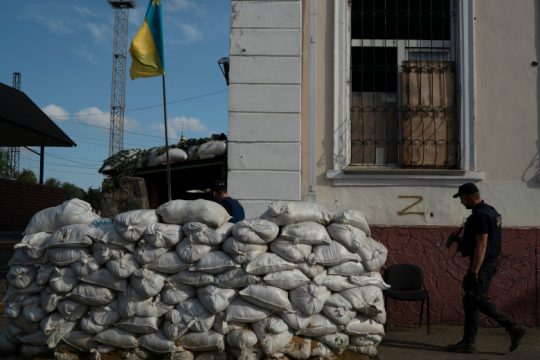 «Όχι» σε συνομιλίες Πούτιν – Ζελένσκι λέει τώρα το Κίεβο