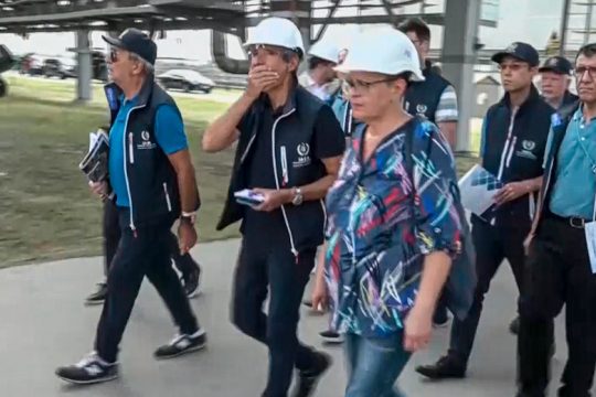 Δύο μέλη του ΔΟΑΕ αναμένεται να παραμείνουν στον πυρηνικό σταθμό της Ζαπορίζια