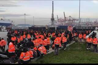 Παμπειραϊκή απεργία την Τρίτη στο λιμάνι