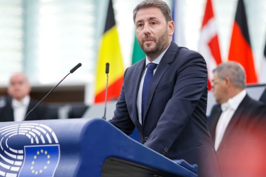 Ανδρουλάκης στην PEGA: Κάντε όσα δεν έκανε η εξεταστική στην Αθήνα