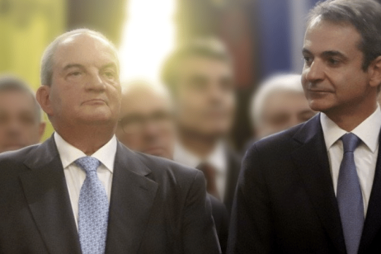 Θα γίνει ο Μητσοτάκης νέος Καραμανλής;