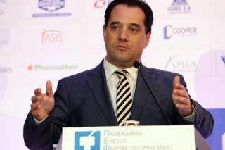Υμνητής του Πούτιν ο Αδωνις Γεωργιάδης