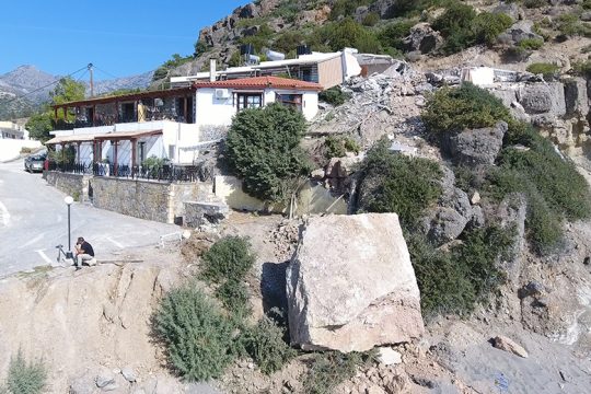 Τραγωδία στην Ιεράπετρα – Νεκρή τουρίστρια από κατολίσθηση