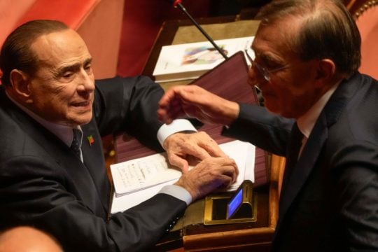 Οι… προσβλητικές σημειώσεις του Μπερλουσκόνι για τη Μελόνι