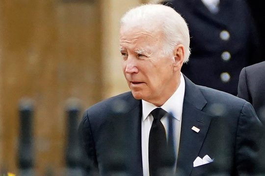 Η χαμηλή δημοτικότητα του Τζο Μπάιντεν