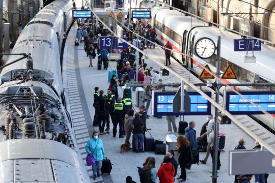 Η Γερμανία ερευνά τυχόν «πολιτικά κίνητρα» πίσω από το πρόβλημα στους σιδηροδρόμους