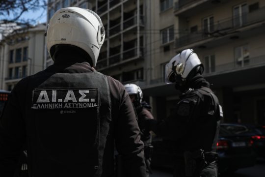 Συνελήφθησαν δύο αστυνομικοί στο κέντρο της Αθήνας