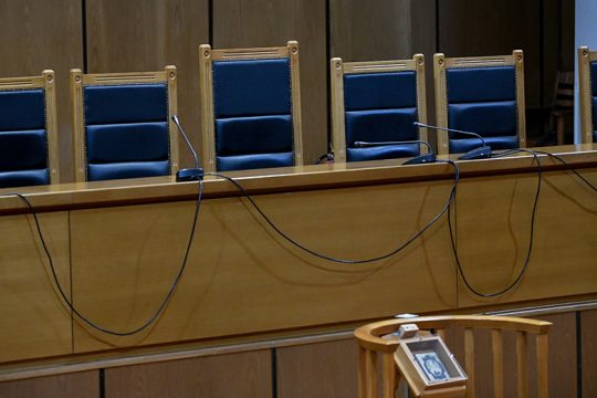 Στις 31/10 θα συνεχιστεί η δίκη του ντράμερ για σεξουαλική κακοποίηση κοριτσιών