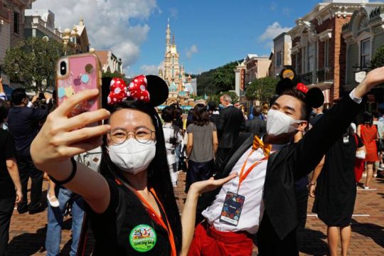 Παγιδευμένοι στη Disney της Σαγκάης λόγω κορονοϊού