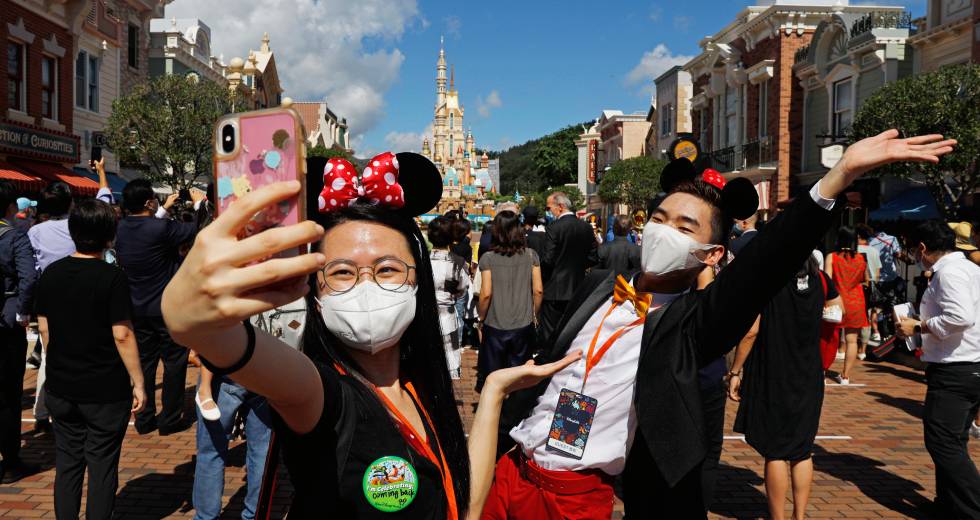 Παγιδευμένοι στη Disney της Σαγκάης λόγω κορονοϊού