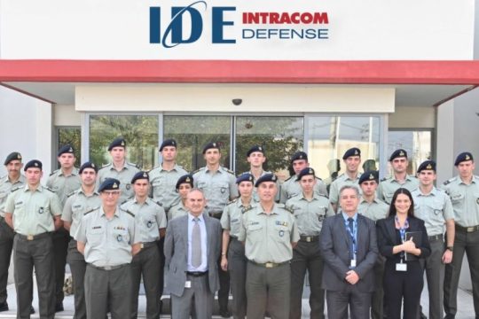Η Σχολή Διαβιβάσεων του ΓΕΣ στην IDE