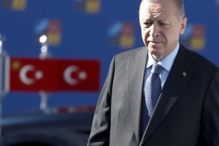 Στην Πράγα μεταφέρει την ένταση ο Ταγίπ Ερντογάν