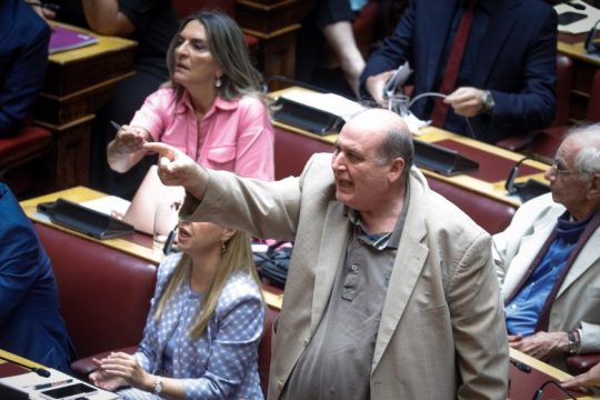 Στη Βουλή φέρνει ο ΣΥΡΙΖΑ το θέμα του βιασμού 19χρονης