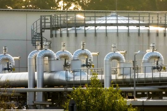 Με μείωση της ζήτησης αερίου προσπαθεί η Κομισιόν να ελέγξει την κρίση
