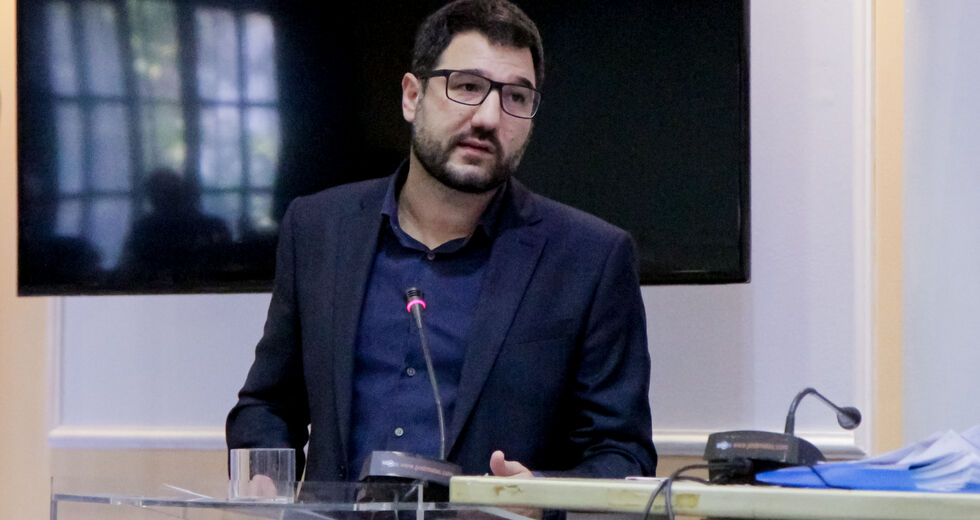 Ηλιόπουλος: «Θράσος αντί για απαντήσεις» από Οικονόμου για Πάτση και πλειστηριασμούς