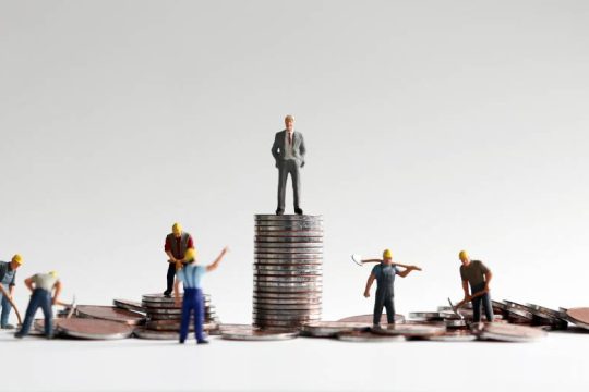 «Σοκαριστική» απραξία των κυβερνήσεων μπροστά στις ανισότητες