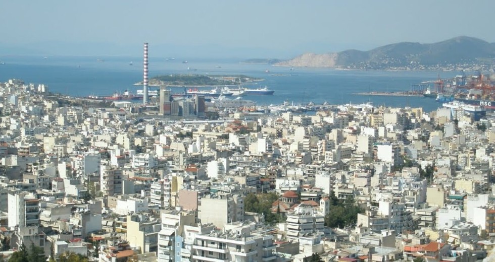 Δήμαρχος Δραπετσώνας εγκαλεί Πέτσα για «άδικη διάκριση» κατά του Δήμου