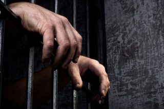 Αυστηροποίηση «διά πάσαν νόσον»
