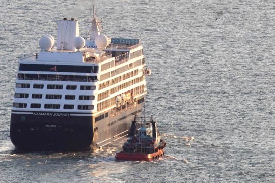 Νεκρός καπετάνιος ρυμουλκού κατά τη διαδικασία απόπλευσης κρουαζιερόπλοιου