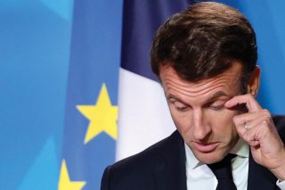 Μια του Μακρόν, δυο του Μακρόν…