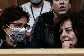 Αστυνομικός κατέρριψε τους ισχυρισμούς των χρυσαυγιτών