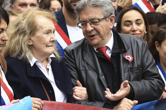 Μπαράζ απεργιών στη Γαλλία