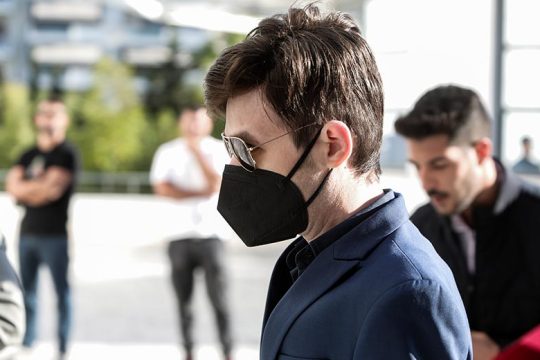 Αρνούνται τα πάντα ο Μένιος Φουρθιώτης και οι συγκατηγορούμενοί του