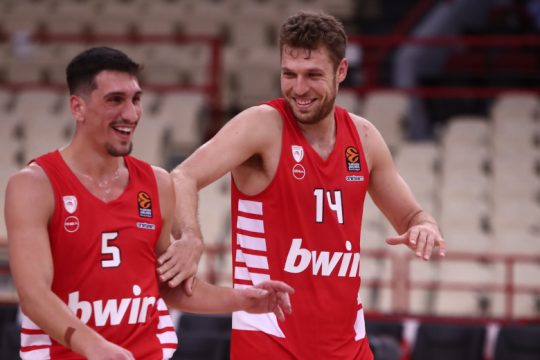Διπλασίασε τις νίκες στην Euroleague στο άδειο ΣΕΦ ο Ολυμπιακός