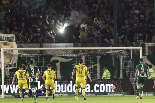 Τίποτα, τίποτα δεν τον σταματά!