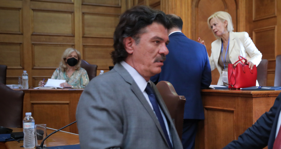 Μπέρδεψαν την αριστεία με τη ληστεία