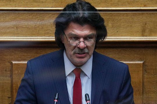 «Φέσι» στον ΕΦΚΑ από τον Ανδρέα Πάτση