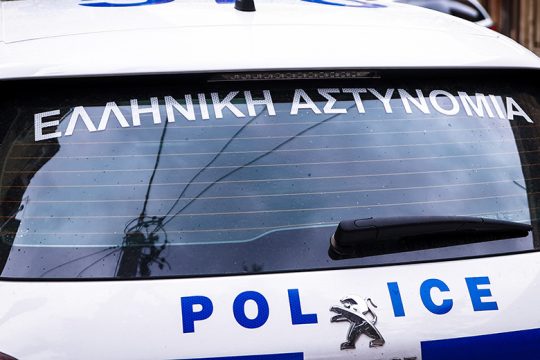 Πειθαρχικός έλεγχος για αστυνομικό που συνομιλούσε με τη 12χρονη