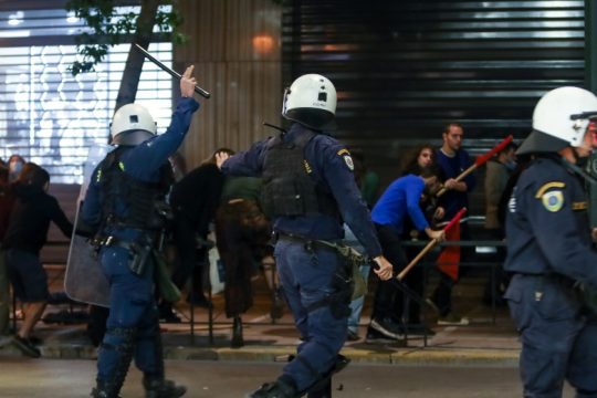 ΜέΡΑ25: Τρομοκρατία-καταστολή η κυβερνητική απάντηση στις αντιδράσεις για την ακρίβεια