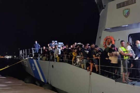 Επιχείρηση διάσωσης μεταναστών ανοιχτά της Κεφαλονιάς