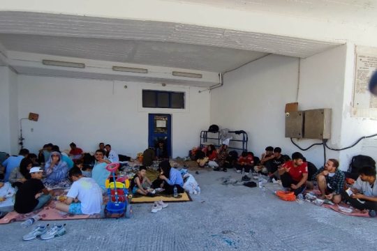 Ταλαιπωρία για 47 πρόσφυγες στα Κύθηρα – δύο μέρες αφημένοι στο λιμάνι