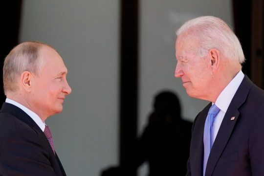 Ανοιχτό παράθυρο για συνάντηση Πούτιν – Μπάιντεν στην «G20»